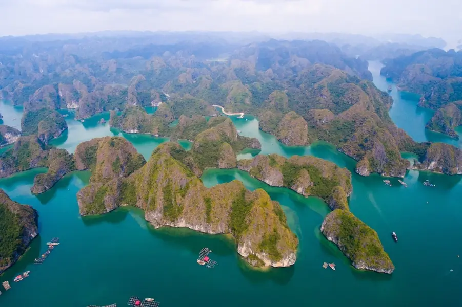 Khám phá vịnh Lan Hạ 