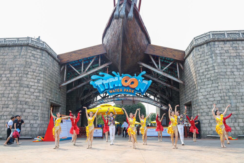 Công viên nước Hạ Long